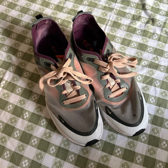 Nike Air Max Dia SE QS in Gray, Size 10 - Picture 3 of 8